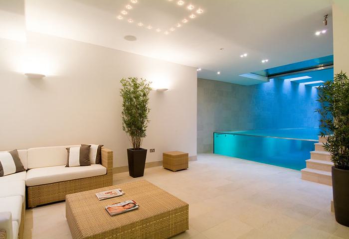 Castlenau NA Slider Detail 700x480