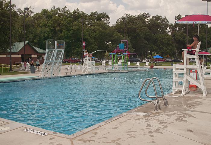 Leonardparkpool Sliderdetail2 700X7480