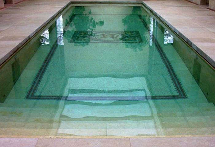 Holmewood House NA Slider Detail 700x480