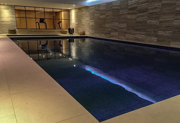 Private Pool NA Slider Detail4 700x480