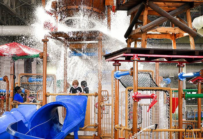 Great Wolf Lodge Resorts Bloomington NG Slider Detail2 700x480
