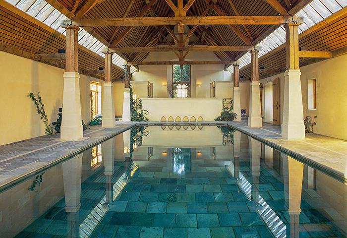 Starvodale Priory NA Slider Detail 700x480